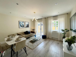 Newbuild, 3 Bedroom house with free parking